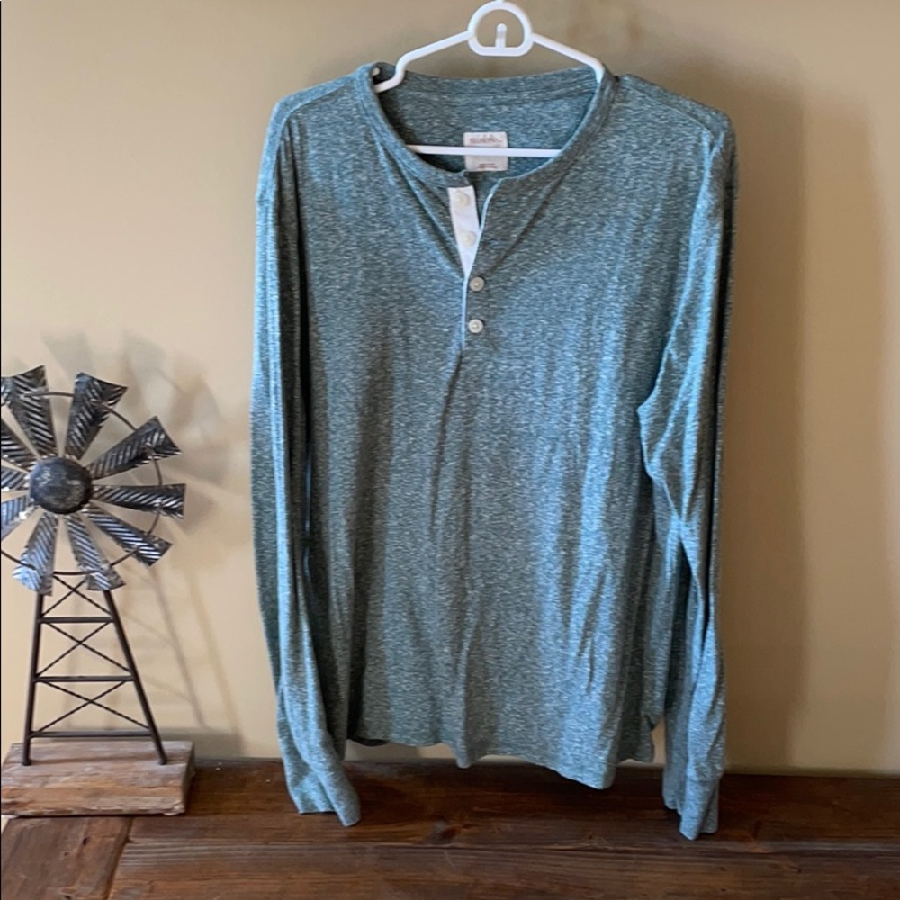 Men’s Long Sleeve Olive Henley